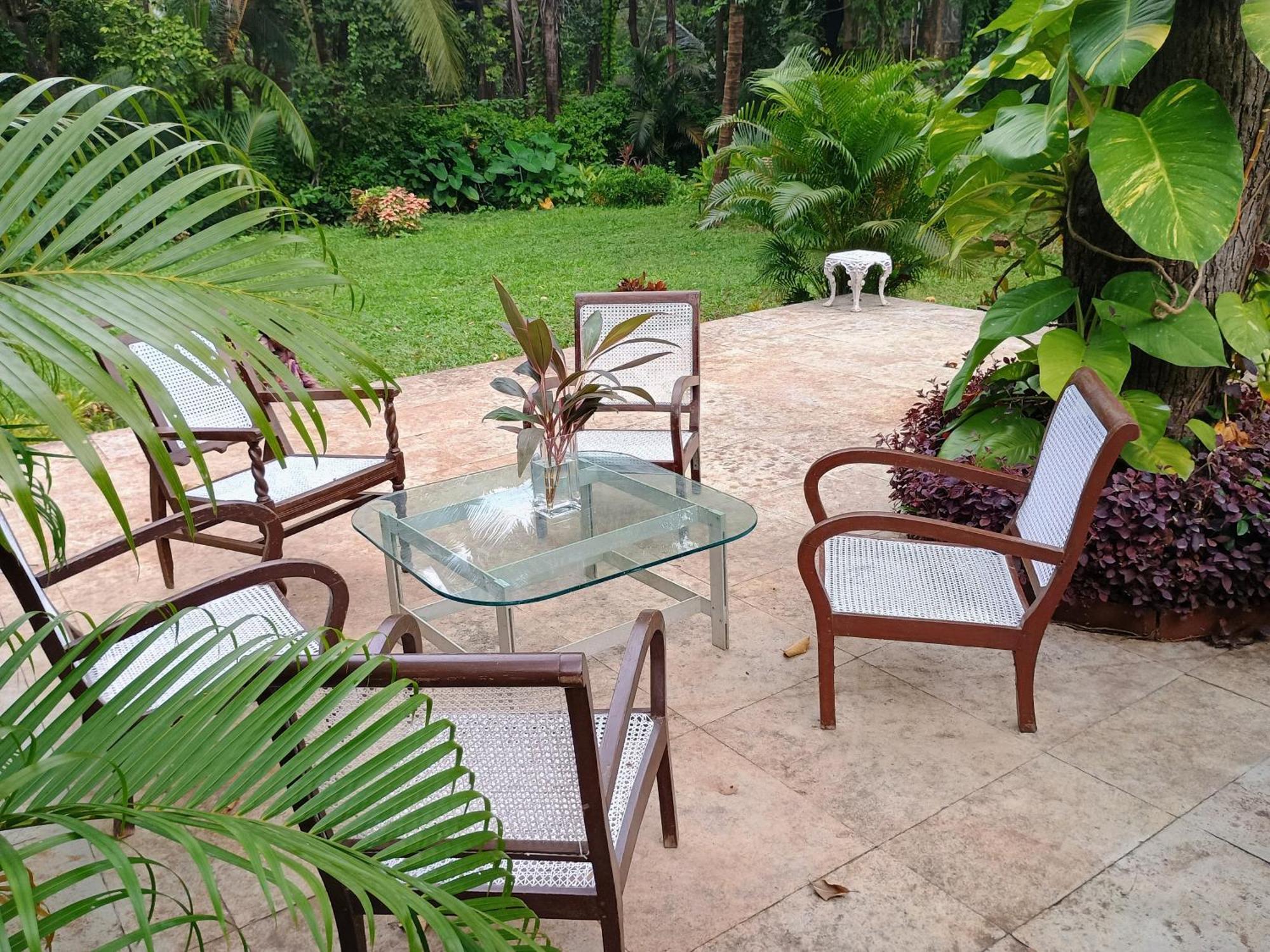 Banyan House - Luxurious 4 Bedroom Villa On One Acre, Near The Beach Nagaon  Esterno foto