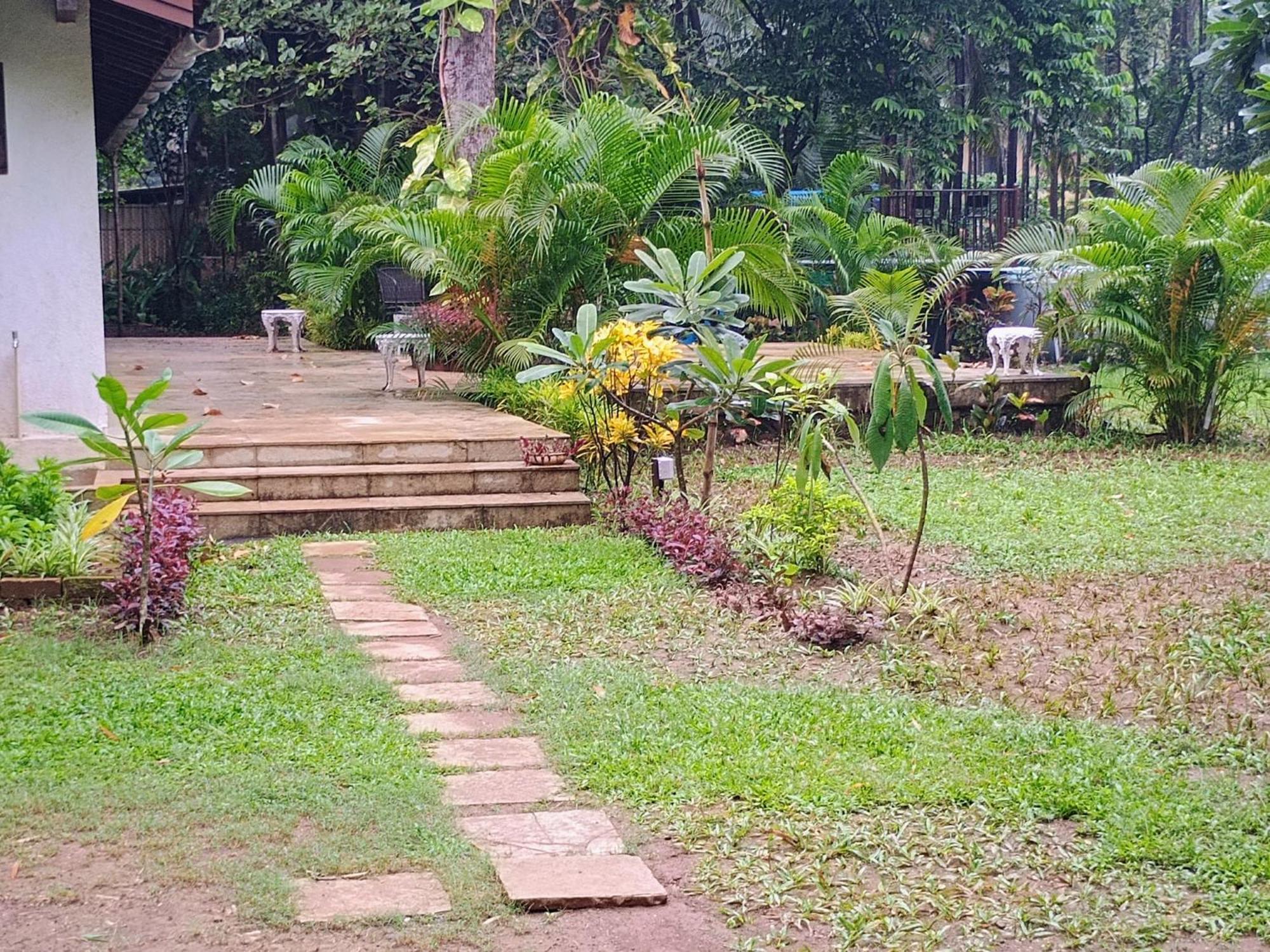 Banyan House - Luxurious 4 Bedroom Villa On One Acre, Near The Beach Nagaon  Esterno foto